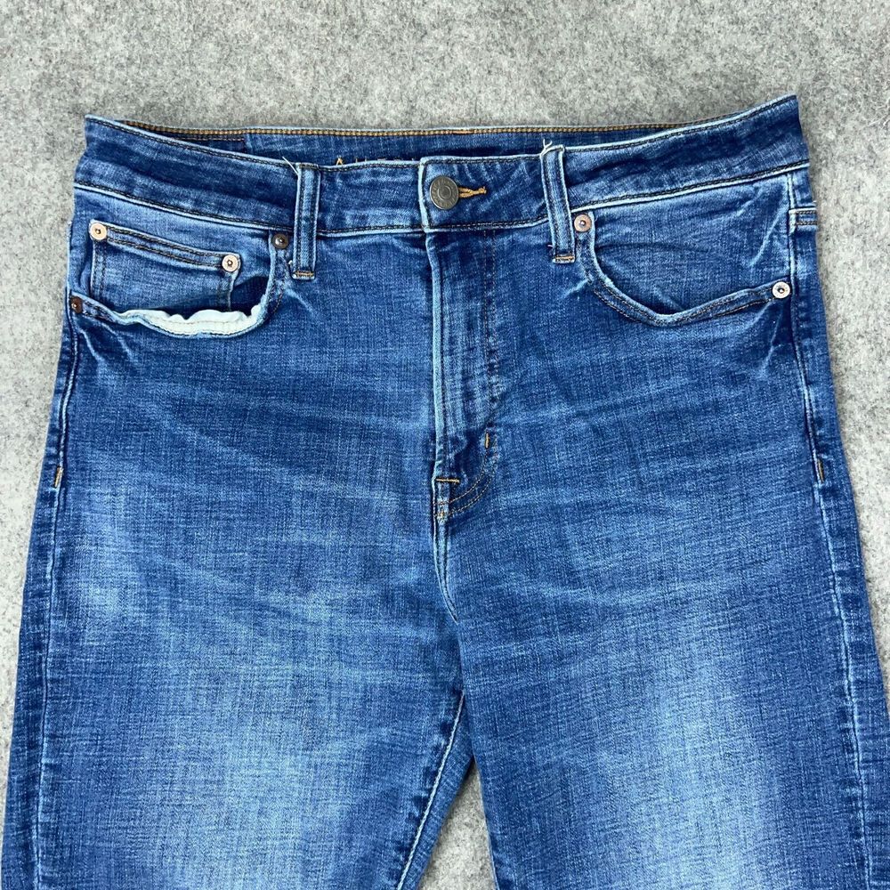 American Eagle Jeans Mens 33x32 Original Taper Blue‎ Distressed Stretch Denim - Picture 2 of 14